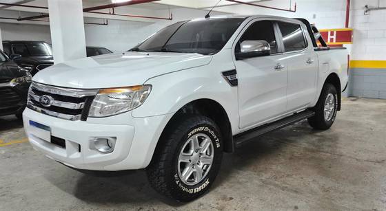 FORD RANGER 2.5 XLT 4X2 CD 16V FLEX 4P MANUAL